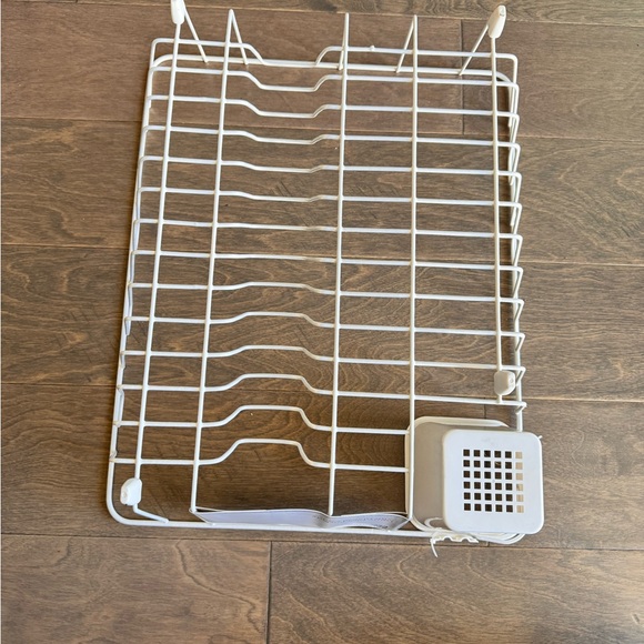Brand new large dish rack with Utensil Caddy - Picture 5 of 5